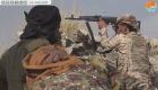 تقدم استراتيجي للجيش اليمني بتعز يوشك على قطع إمدادات الحوثي