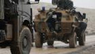 أمريكا تبحث مع تركيا إقامة منطقة آمنة بعمق 30 كلم داخل سوريا