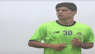 سعد لكرو بقميص النصر 