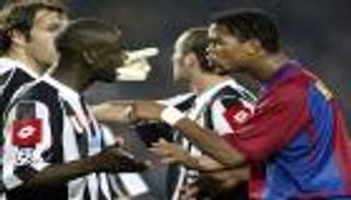 مباراة استعراضية تجمع أساطير برشلونة ويوفنتوس