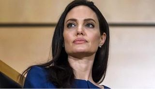 أنجلينا جولي تزور مخيم الزعتري للاجئين السوريين