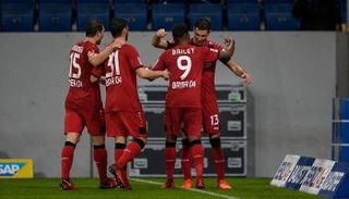 لاعبو باير ليفركوزن