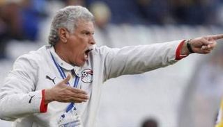 شحاتة يوجه رسالة للمنتخبين المصري والسعودي