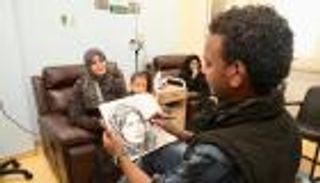 فنانون يرسمون البهجة على وجوه مرضى شفاء الأورمان