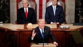 ترامب أثناء "خطاب الاتحاد" في الكونجرس