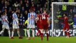 ليفربول يحقق فوزا سهلا على هدرسفيلد في الدوري الإنجليزي