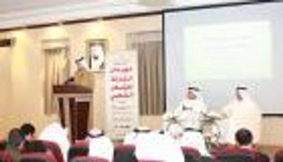 40 شاعراً وشاعرة في مهرجان الشارقة للشعر الشعبي