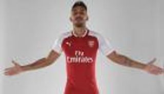 أوباميانج: أنا أشبه أسطورة أرسنال