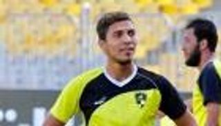 لاعب الأهلي الجديد يتوعد الزمالك 