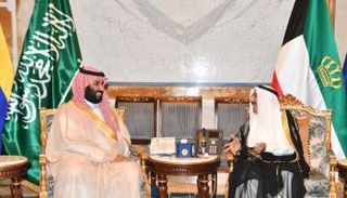 الأمير محمد بن سلمان بن عبدالعزيز والشيخ صباح الأحمد الجابر الصباح
