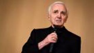 وفاة المغني الفرنسي أزنافور عن عمر 94 عاما