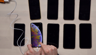 مشاكل آيفون Xs تتواصل