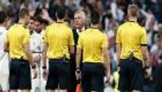 أنشيلوتي يتعجب من تعيين كاساي حكما لمباراة ليفربول