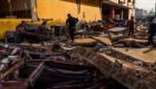 زلزال وتسونامي إندونيسيا.. "الموت والدمار" في كل مكان