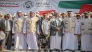 بالصور.. الإمارات ترعى عرسا جماعيا لـ100شاب في الساحل الغربي لليمن