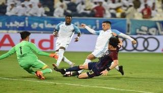 من مباريات الدوري الإماراتي