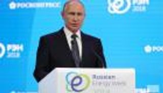 بوتين: من الأفضل ألا يتدخل ترامب في أسواق النفط