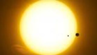 اكتشاف أول قمر خارج النظام الشمسي على بعد 8000 سنة ضوئية