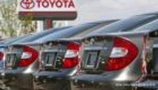 تويوتا تسحب 2.4 مليون سيارة هجينة