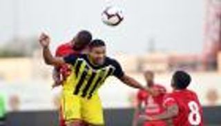 لاعب اتحاد كلباء يوضح سبب الخسارة من شباب الأهلي بالدوري الإماراتي 