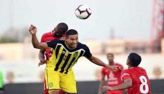 من مباراة اتحاد كلباء وشباب الأهلي