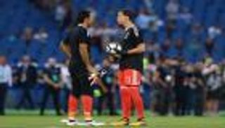 حارس يوفنتوس سعيد لابتعاده عن لقب "بوفون القادم"