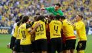 دورتموند يواصل صحوته ويتخطى أوجسبورج في الدوري الألماني