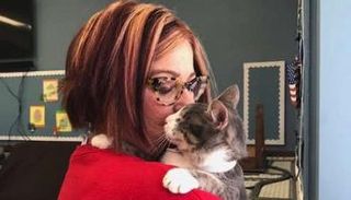 "دوني" مع مالكته سوزان سميث 