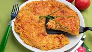 عجة المكرونة الإيطالية