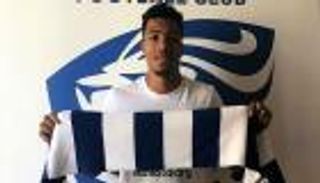 لاعب الجزائر يخطط للهروب من جحيم بريشيا