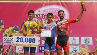 جانب من تتويج الفائزين