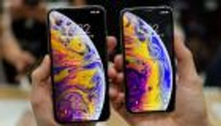 بالصور.. 8 أسباب لشراء آيفون Xs بدلا من Xs Max