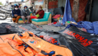 إندونيسيا توقف البحث عن ضحايا الزلزال الخميس