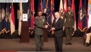 كلية القيادة والأركان الأمريكية تكرم اللواء الركن صالح بن مقرن العامري