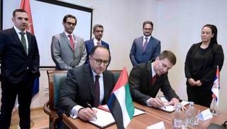 جانب من توقيع الاتفاقية بين شركتي الظاهرة و"بي كي بي