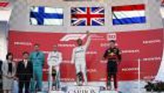 هاميلتون يفوز بسباق اليابان ويقترب من لقب فورمولا 1