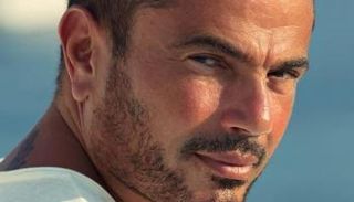 بوستر ألبوم عمرو دياب الجديد