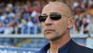 مدربا فيرونا وجنوى أول ضحايا الدوري الإيطالي