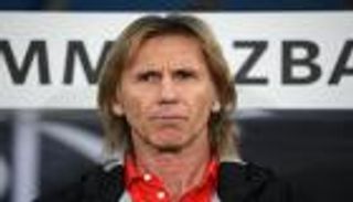 تاجر مخدرات شهير خطط لقتل مدرب منتخب بيرو