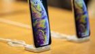 أبل تصدر تحديثا لإصلاح مشكلة شحن هواتف آيفون Xs وXs Max