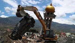 الزلزال ترك خسائر فادحة في إندونيسيا