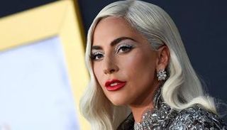 المغنية الأمريكية ليدي غاغا عانت الاكتئاب