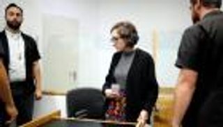 لارا القاسم.. أمريكية من أصل فلسطيني تتحدى قرارات المنع الإسرائيلية