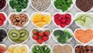 "الدواء والغذاء" الأمريكية تحظر 7 نكهات صناعية مسببة للسرطان