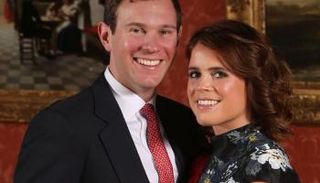 حفيدة الملكة إليزابيث الثانية مع زوجها المستقبلي