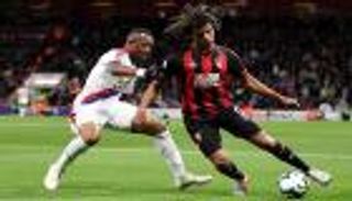 توتنهام يتحرك لضم مدافع بورنموث لتعويض غياب فيرتونخين