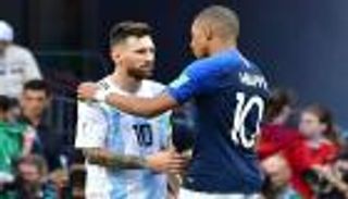 مبابي يرفض مقارنته برونالدو وميسي