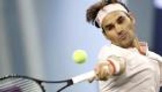 فيدرر يضرب موعدا مع كوريتش في نصف نهائي شنغهاي للتنس