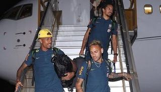 نيمار ونجوم السامبا