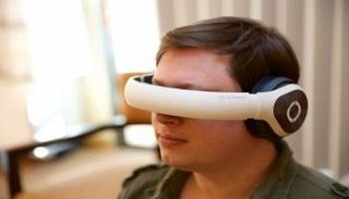 جهاز "Head Mounted Display" 